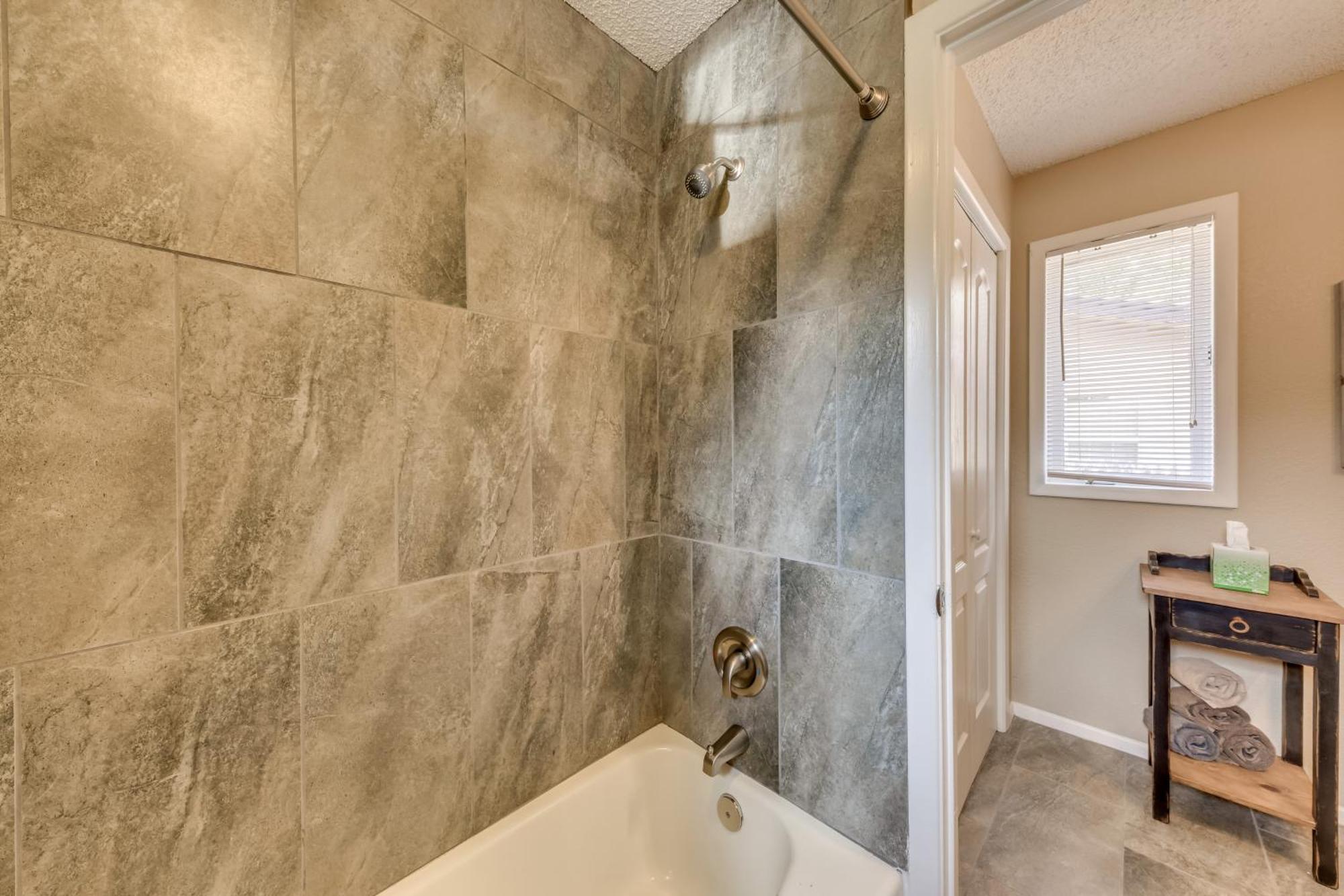 Ruidoso Home With Patio, Walk To Restaurants! Eksteriør bilde