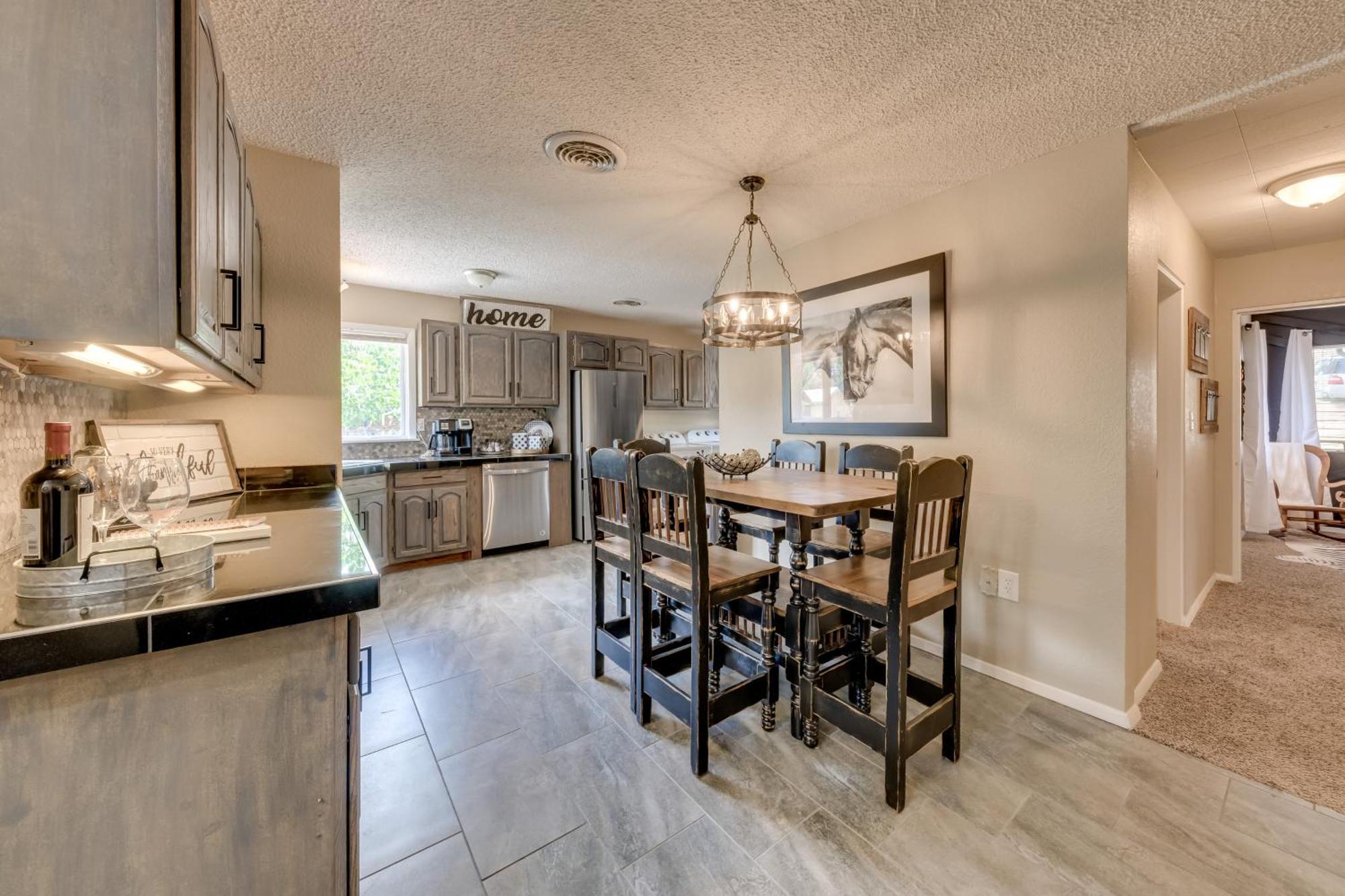 Ruidoso Home With Patio, Walk To Restaurants! Eksteriør bilde